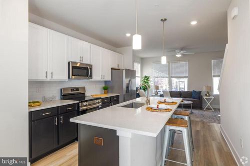 1821 Guilford Ave, BALTIMORE, MD, 21202-2850 | Card Image