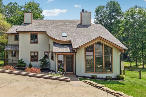 4525 Middle Rd, Allison Park, PA, 15101-1111 | Card Image