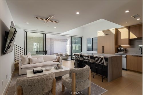 716 1/2 Orchid Ave, Corona del Mar, CA, 92625-2467 | Card Image