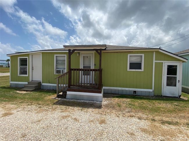 450 Matagorda St, Home with 1 bedrooms, 1 bathrooms and null parking in Matagorda TX | Image 5