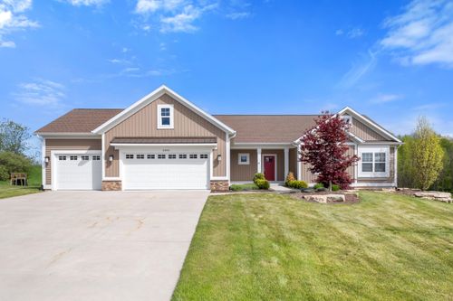 6456 Bentley Dr, Belmont, MI, 49306-9543 | Card Image