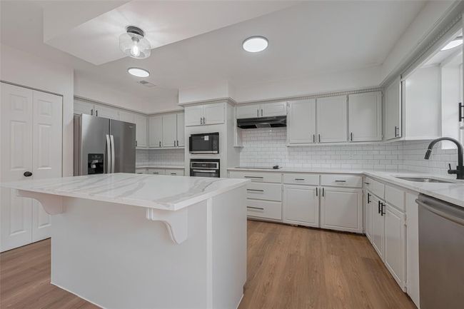 19467 Enchanted Stream Dr, House other with 3 bedrooms, 2 bathrooms and 2 parking in Spring TX | Image 14