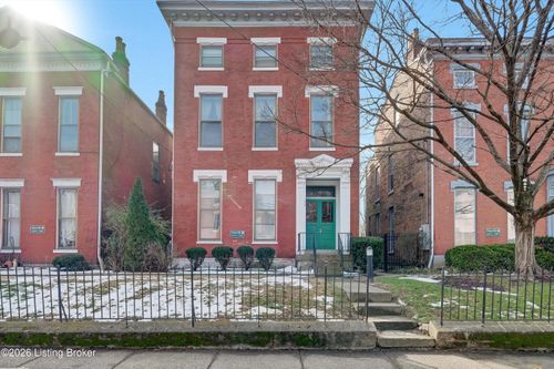 2-124 E Oak St, Louisville, KY, 40203 | Card Image