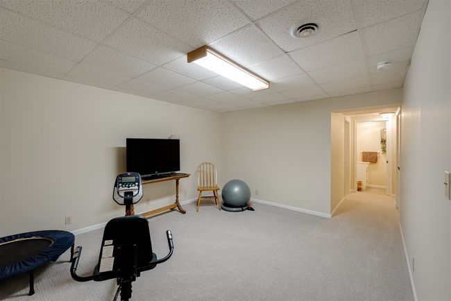 307 Blue Jay Dr, House other with 4 bedrooms, 4 bathrooms and 2 parking in Le Roy IL | Image 34