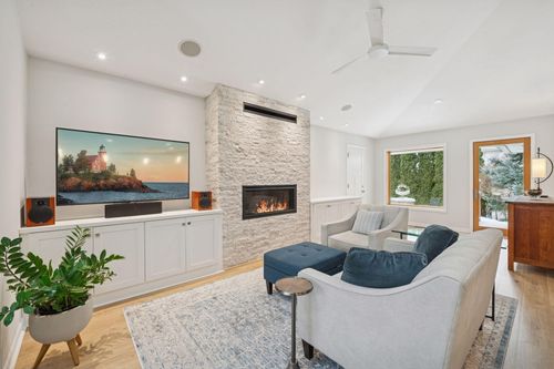 5501 Park Pl, Edina, MN, 55424-1634 | Card Image