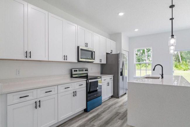 13685 Sw 43 Rd Cir, House other with 4 bedrooms, 2 bathrooms and null parking in OCALA FL | Image 8