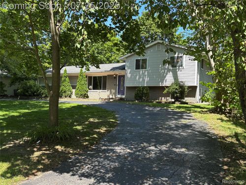 4304 Woodcock Way, Highland, MI, 48357-3963 | Card Image