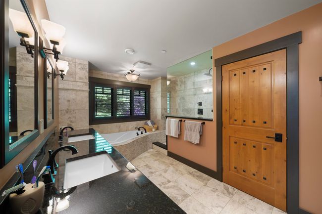27714 Aspen Pl, House other with 5 bedrooms, 5 bathrooms and 8 parking in Maple Ridge BC | Image 25