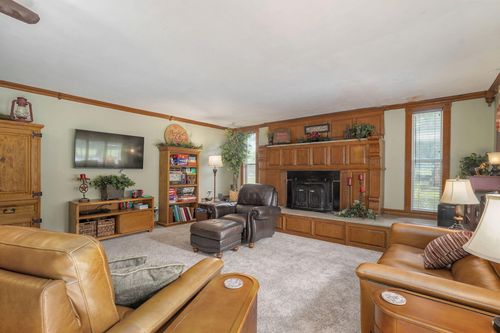 719 S Walnut St, Mount Vernon, MO, 65712-1348 | Card Image