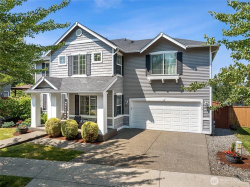 8813 Swenson Ave Se, Snoqualmie, WA, 98065-5030 | Card Image