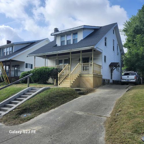 3232 Blackburn Ave, Ashland, KY, 41101-4844 | Card Image