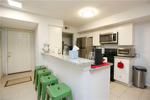 apt-2012-2214 Arbour Walk Cir, NAPLES, FL, 34109-8805 | Card Image