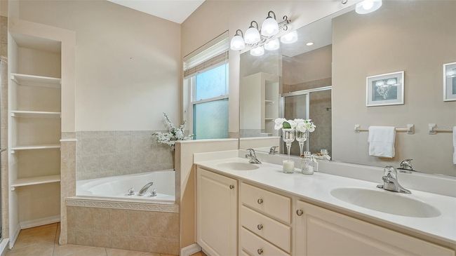 8019 Indigo Ridge Ter, House other with 3 bedrooms, 2 bathrooms and null parking in Bradenton FL | Image 24