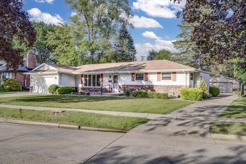 7833 5th Avenue, KENOSHA, WI, 53143 | Card Image