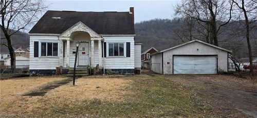 1011 Grant St, Newell, WV, 26050-1418 | Card Image