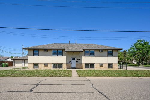 611 2nd St Se, Osseo, MN, 55369-1640 | Card Image