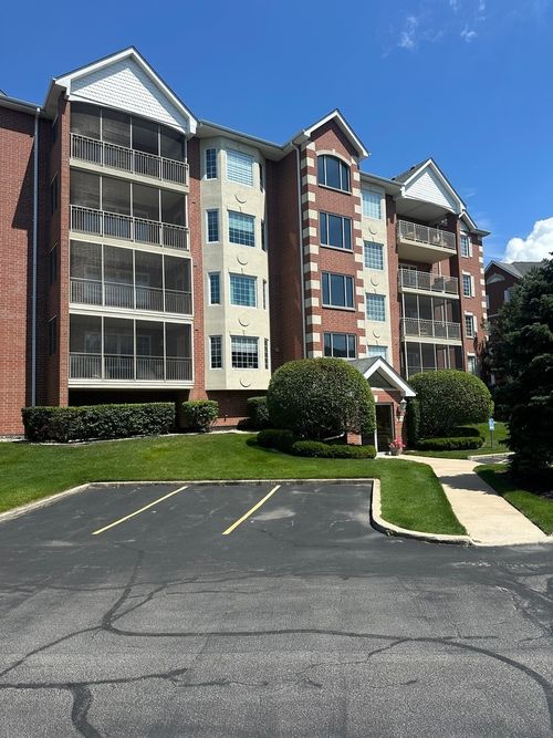 unit-3nw-7928 Trinity Cir, Tinley Park, IL, 60487-5697 | Card Image