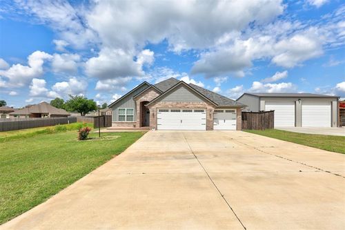 3687 Dragon Fire Ct, Newcastle, OK, 73065-5582 | Card Image