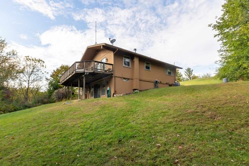 6 Meadow Path, Galena, IL, 61036-9490 | Card Image