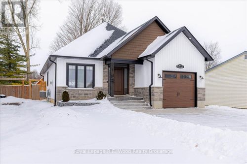 16.5 N Court St W, Norwich, ON, N0J1P0 | Card Image