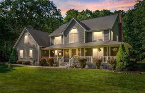 55 Little Pond County Rd, Cumberland, RI, 02864-2825 | Card Image