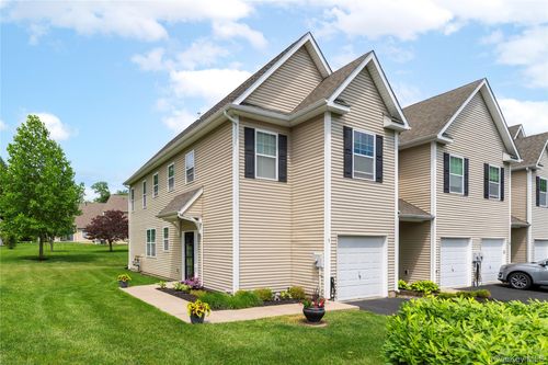 1 Halley Ct, Poughkeepsie, NY, 12601-1460 | Card Image