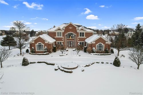 3860 S Shoreline Dr, Milford, MI, 48381-4806 | Card Image