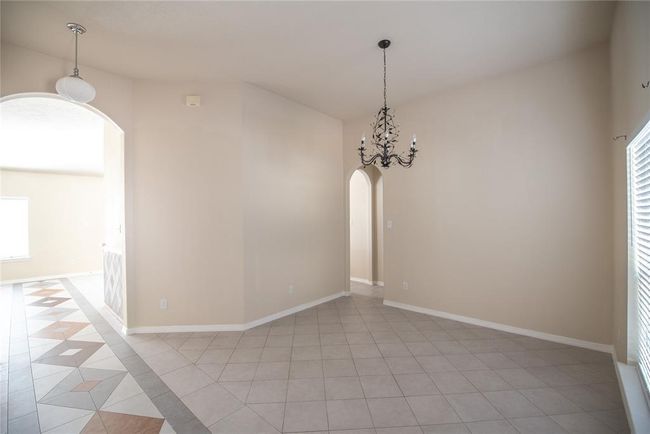 3419 S Daniel Oak Cir, House other with 3 bedrooms, 2 bathrooms and 2 parking in Spring TX | Image 4