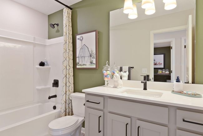 Bath-model home | Image 23