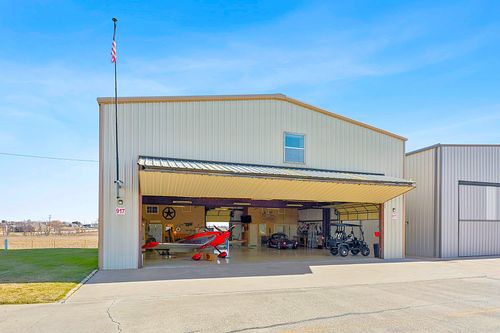 917 Aviator Dr, Fort Worth, TX, 76179-5427 | Card Image