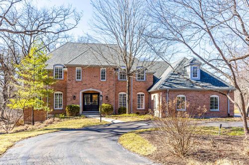 609 Old Hickory Ln, Libertyville, IL, 60048-2352 | Card Image