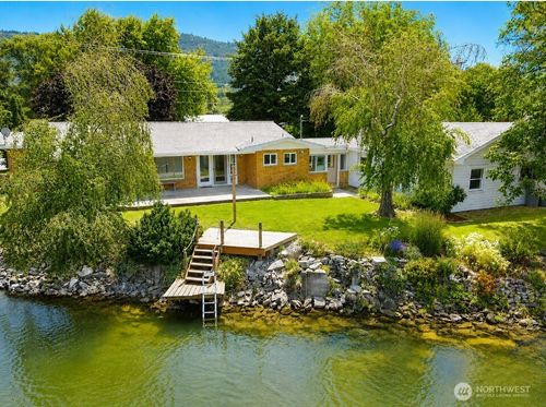 1616 Cherry St, Oroville, WA, 98844-9530 | Card Image