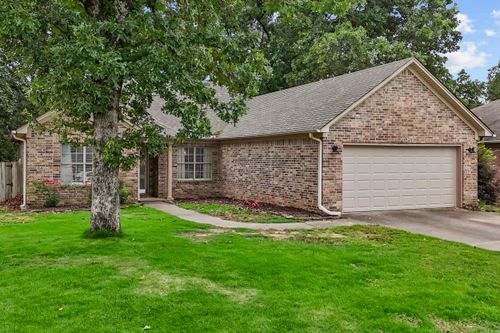 10757 Stoneridge Dr, Sherwood, AR, 72120-2353 | Card Image