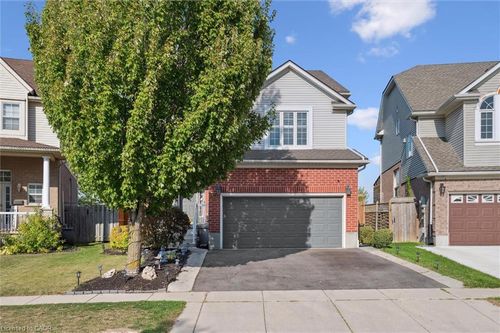 678 Mortimer Dr, Cambridge, ON, N3H5R6 | Card Image