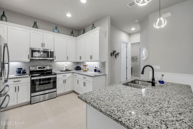 110 Longridge Ln, Townhouse with 3 bedrooms, 3 bathrooms and null parking in ORMOND BEACH FL | Image 30