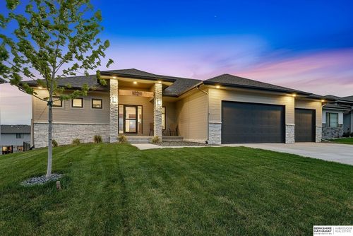 10211 S 191st Ave, Omaha, NE, 68136-6568 | Card Image