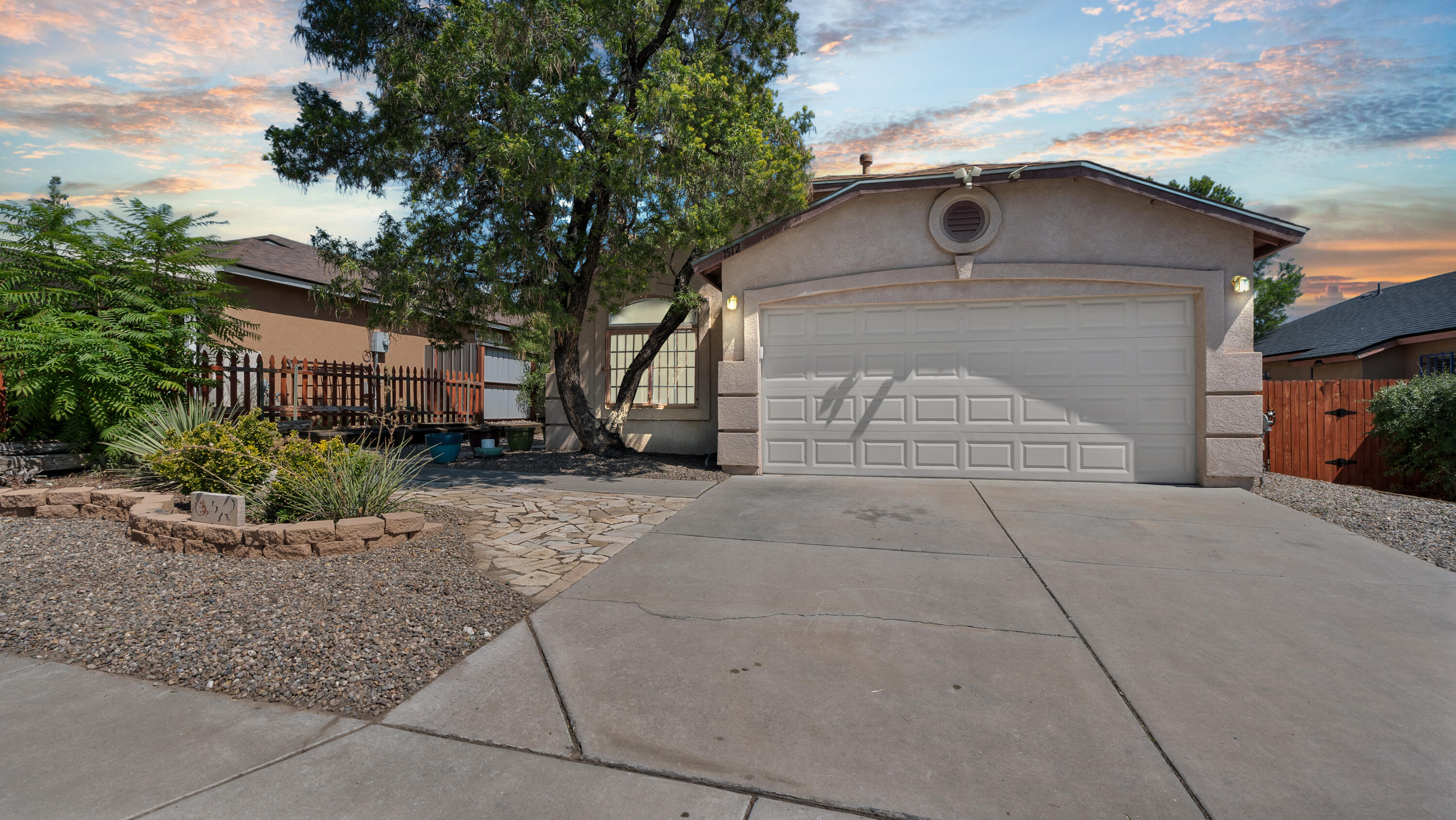 Quiet Desert Dr, Albuquerque, NM 87121