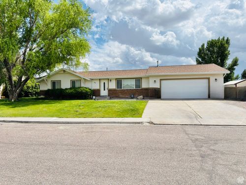 664 Tamarix St, Delta, UT, 84624-8925 | Card Image