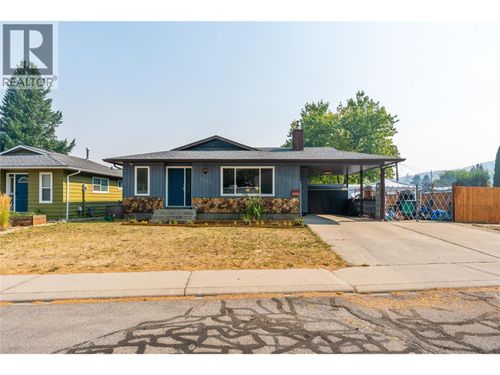 5503 South Vernon Court, House with 2 bedrooms, 1 bathrooms and 4 parking in Vernon BC | Card Image