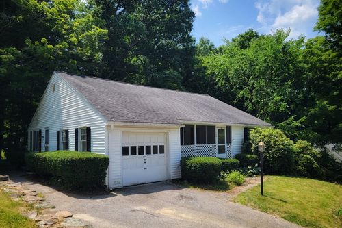124 Burbank Ave, Warren, MA, 01083 | Card Image