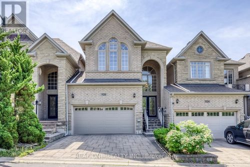 1126 Woodington Lane, Oakville, ON, L6H7T9 | Card Image