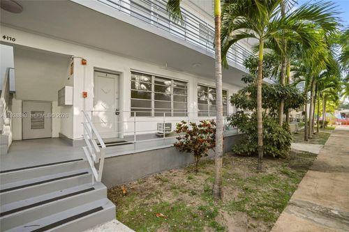 3-4172 Chase Ave, Miami Beach, FL, 33140-3400 | Card Image