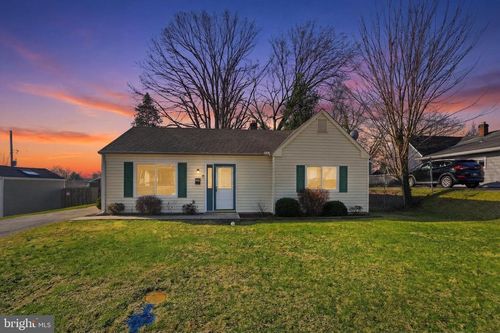 1617 W Willow Run Dr, WILMINGTON, DE, 19805-1221 | Card Image