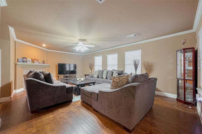 1402 Merryglen Ct, House other with 3 bedrooms, 3 bathrooms and 2 parking in Spring TX | Image 7