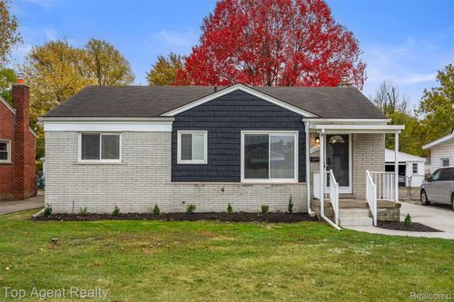 22024 Lanse St, Saint Clair Shores, MI, 48081-1254 | Card Image