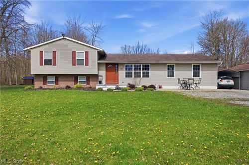 2003 Mahoning Rd, Deerfield, OH, 44411-8736 | Card Image