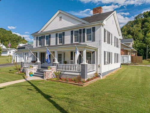 404 Easy St, Saltville, VA, 24370-2711 | Card Image