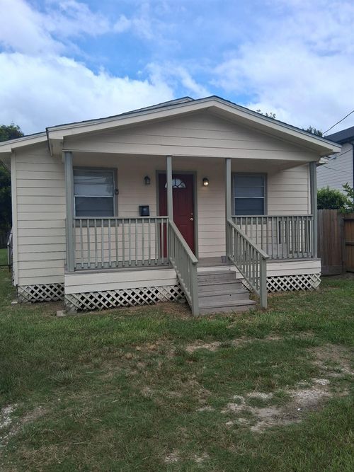838 Mansfield St, Houston, TX, 77091-4147 | Card Image