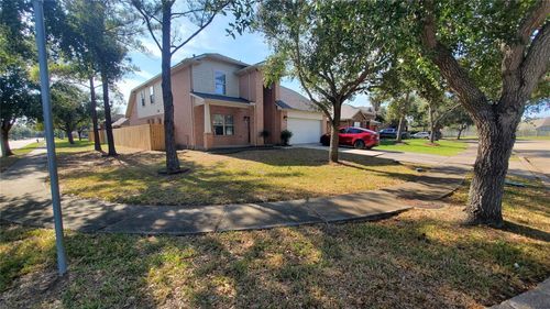 2814 Silver Point Ln, Rosharon, TX, 77583-2458 | Card Image