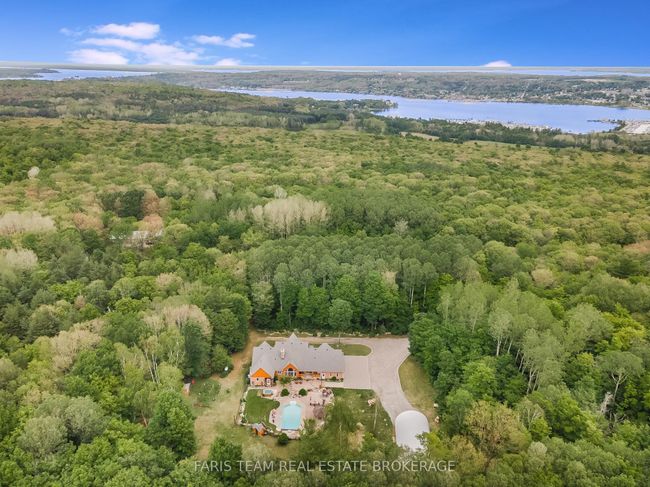 697 Lafontaine Rd E, House other with 6 bedrooms, 4 bathrooms and 15 parking in Tiny ON | Image 39